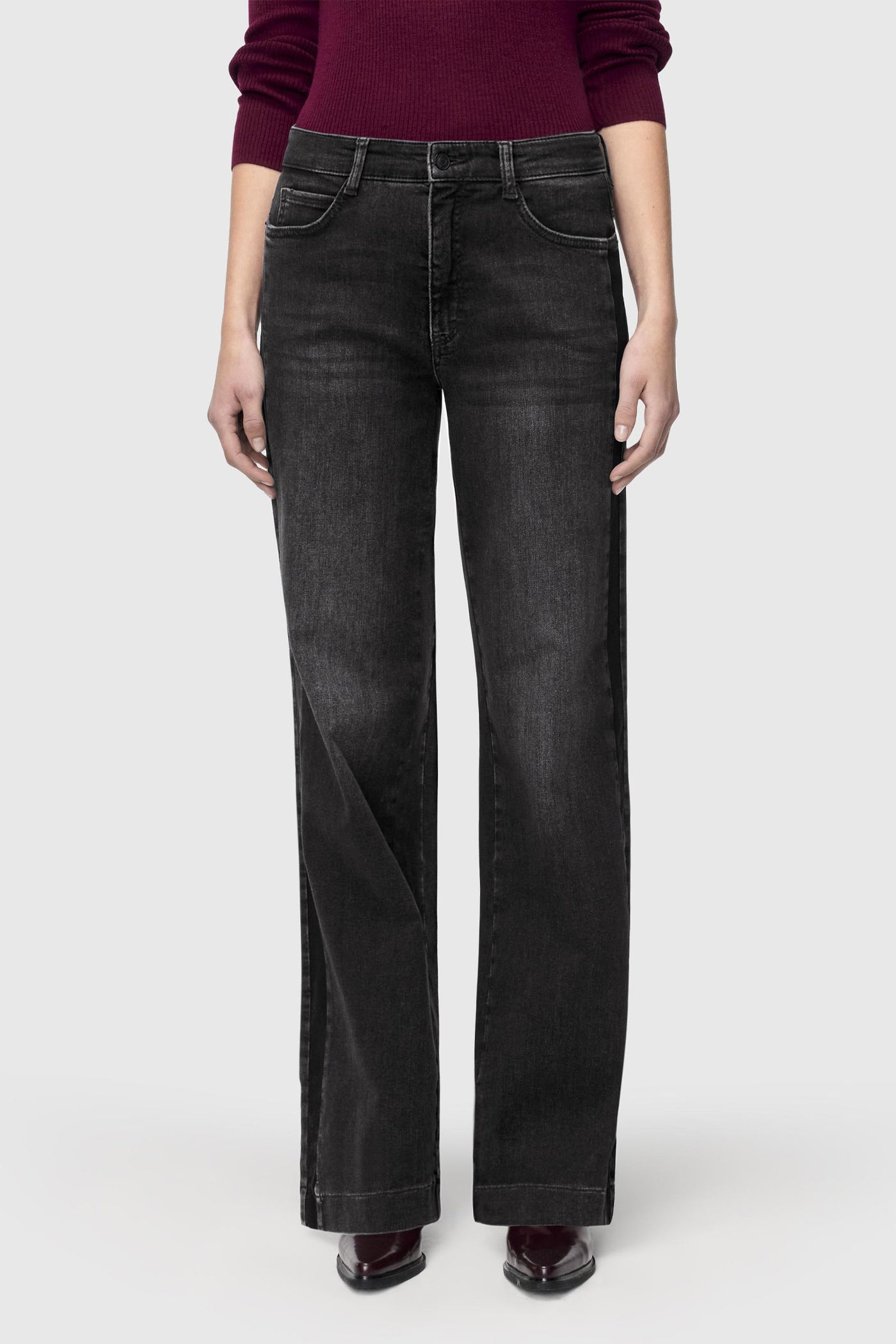 WIDE D963 authentic blackest - 5285-90-0387L