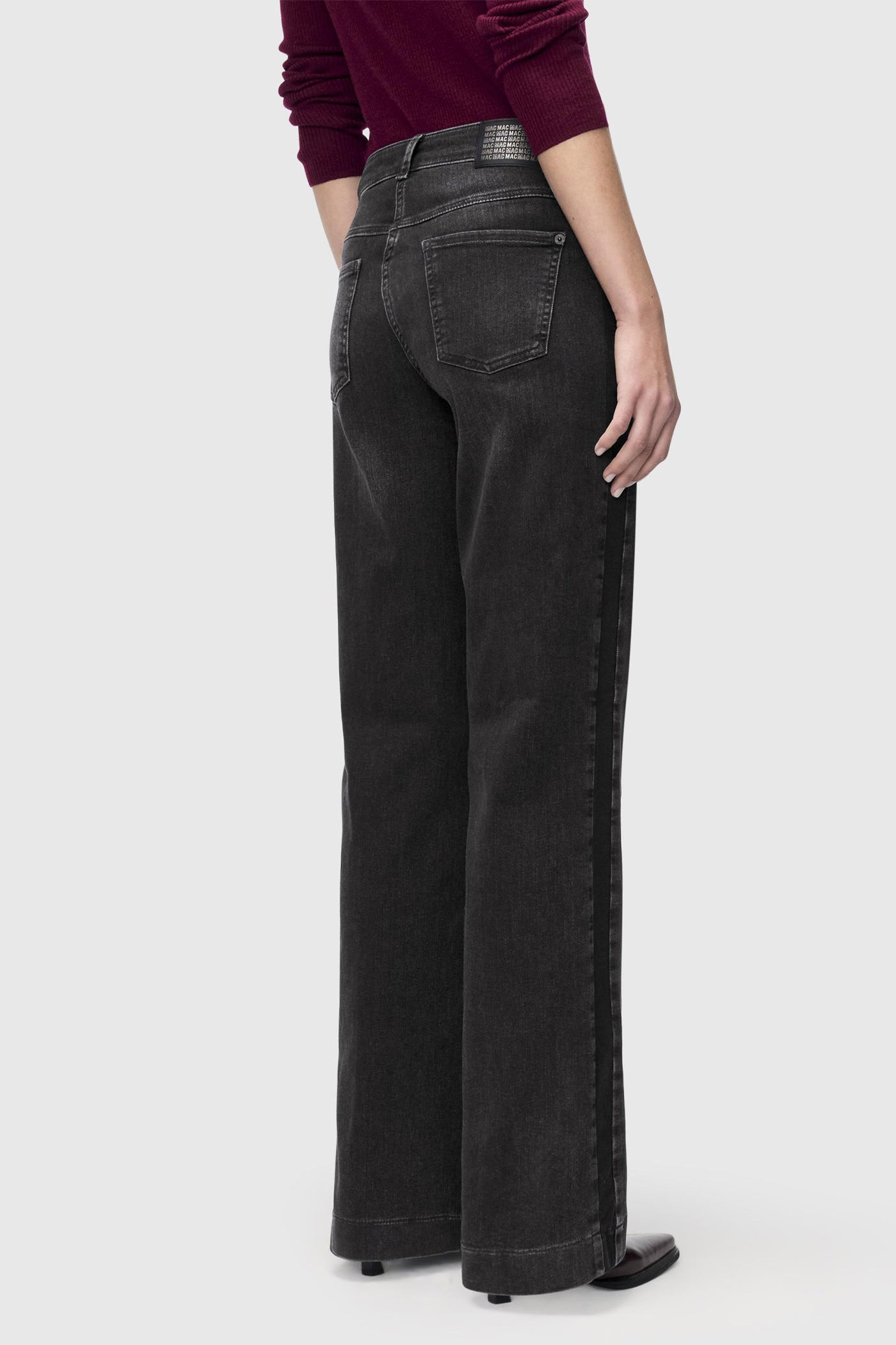 WIDE D963 authentic blackest - 5285-90-0387L