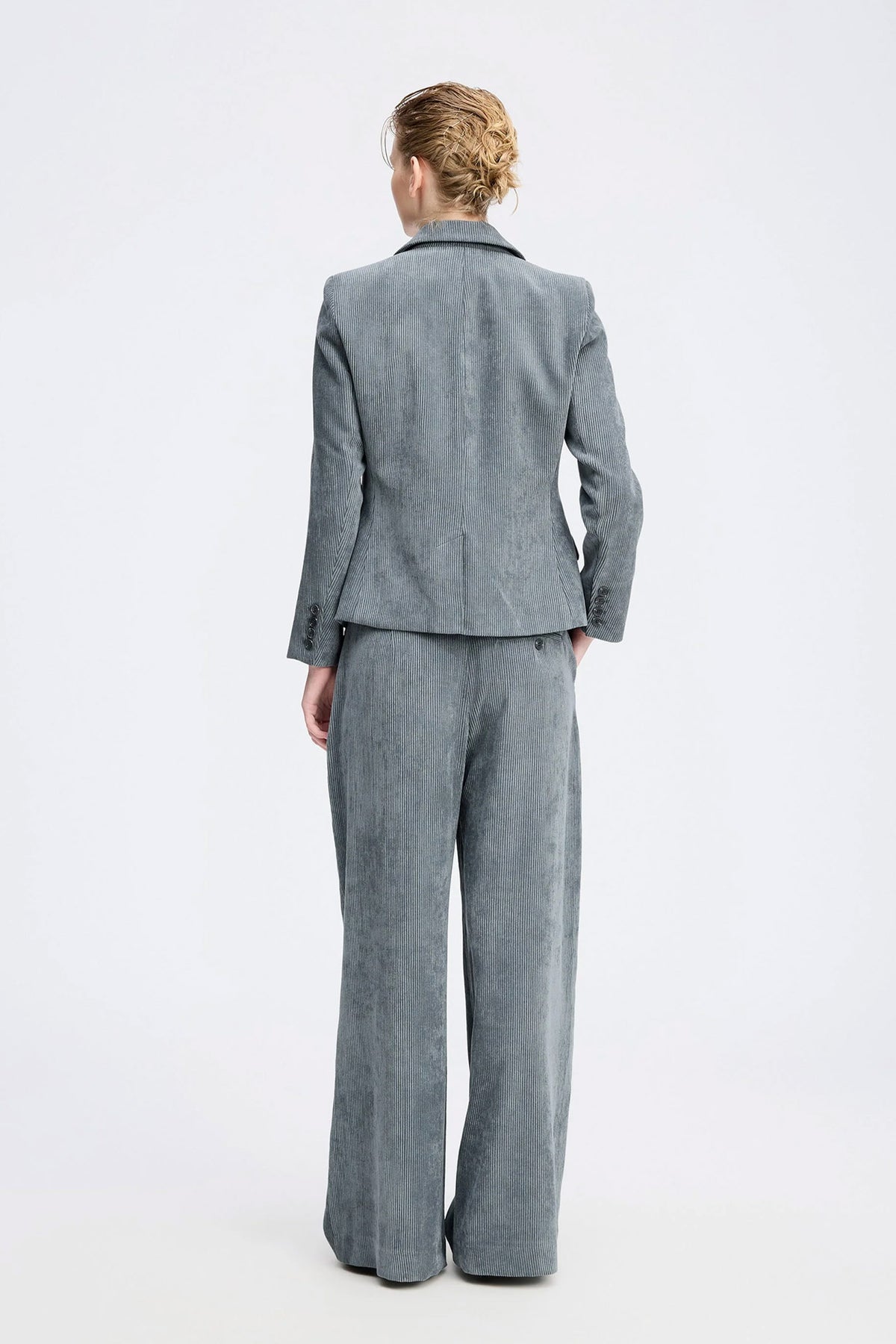 LAWO 61-Charcoal - 1521/25310