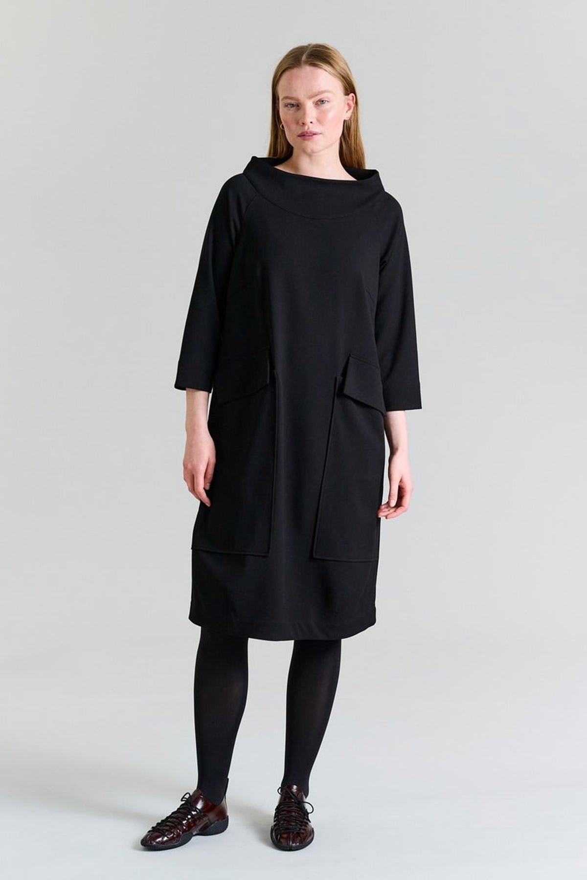 Noru kjole med krave Black - 257-2440-5377