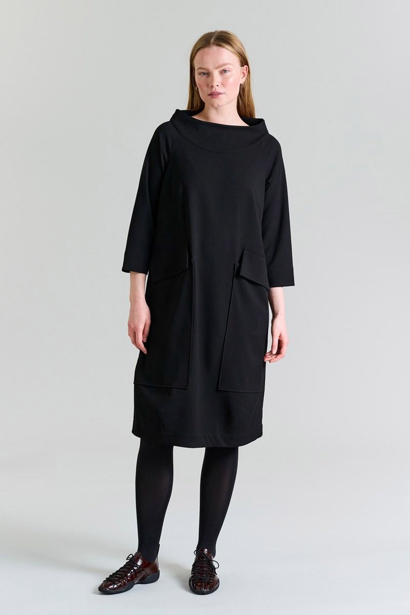 Noru kjole med krave Black - 257-2440-5377