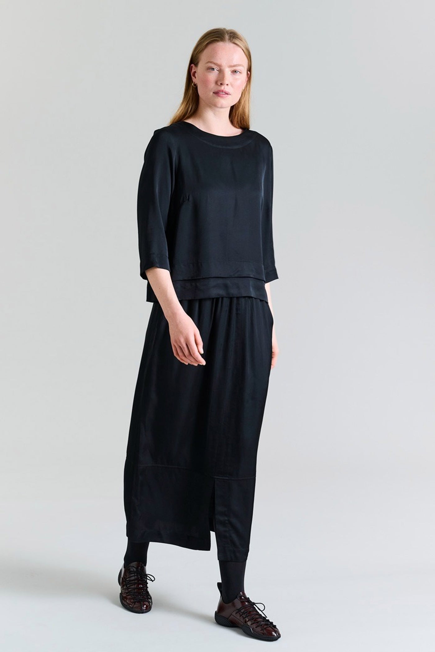 Kuhaku FSC bluse Black - 257-2446-5255