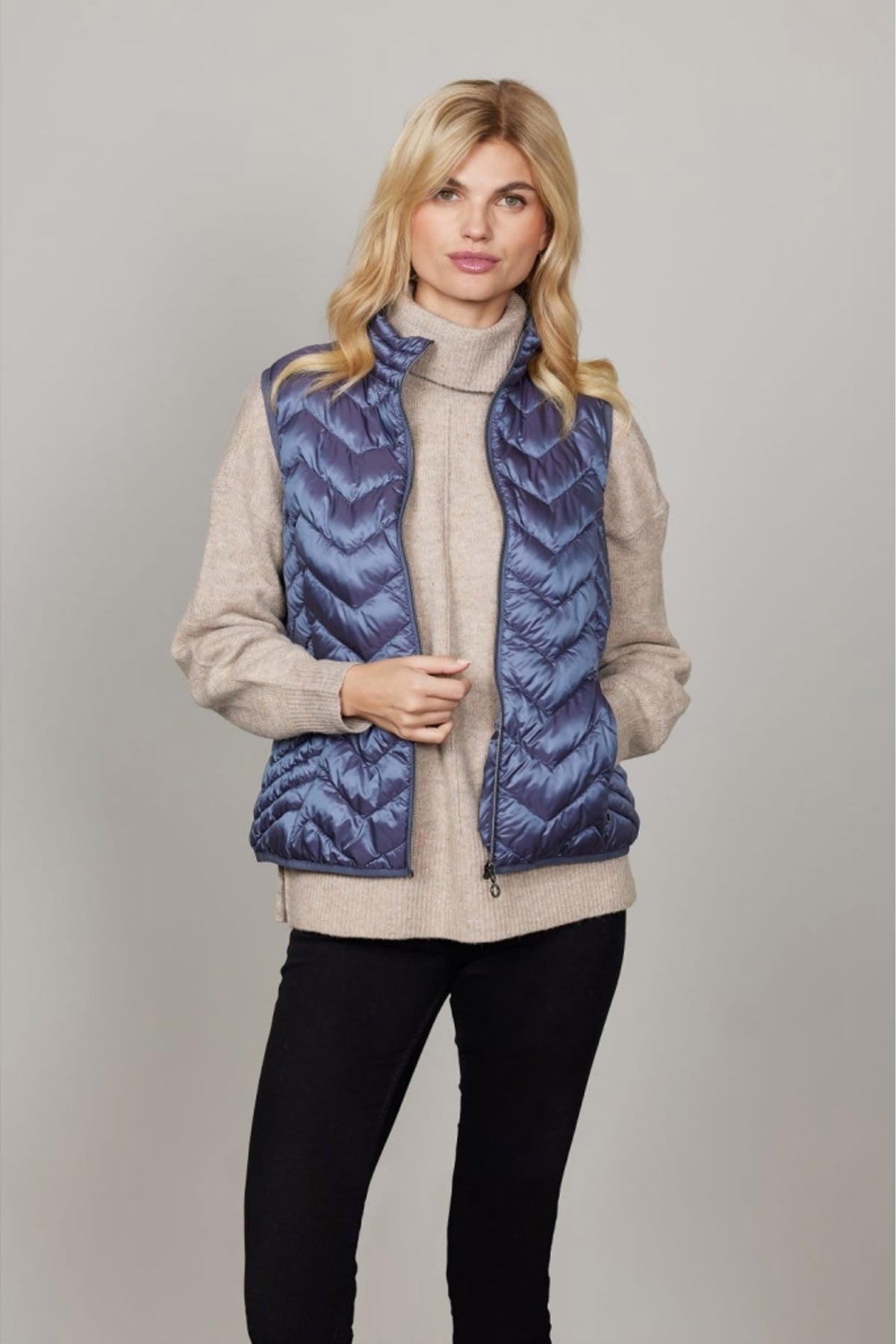 Louise 58-Storm - 0225-4040-62