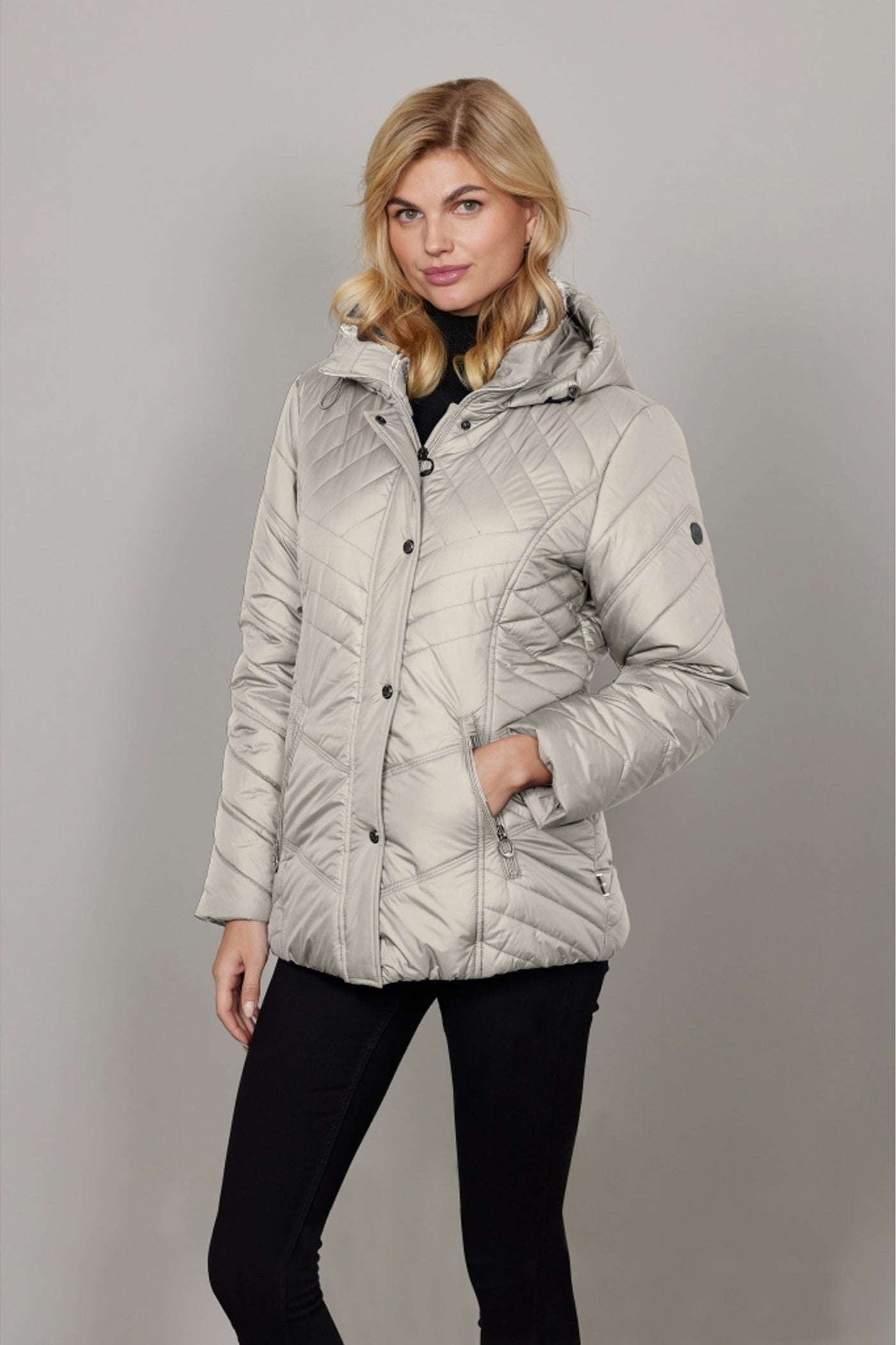 Kate 10-Winter White