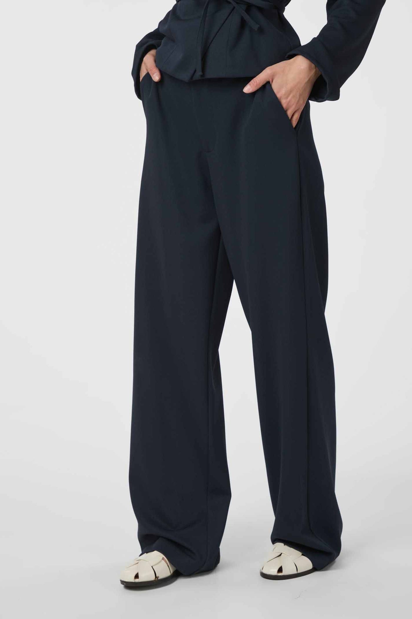 162508 Nathalie Navy - 162508