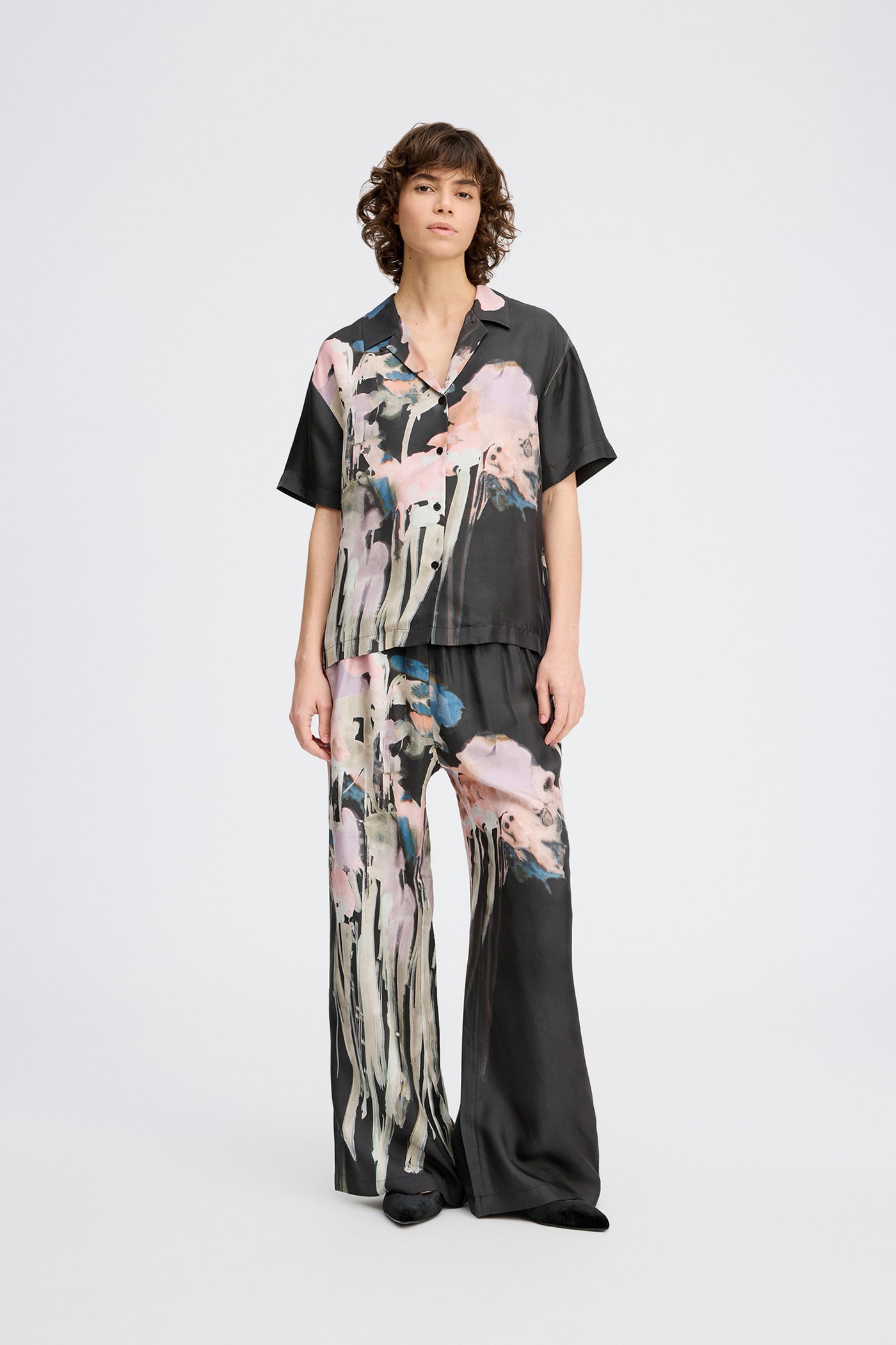 PIANE 2-Black - 1022/25218