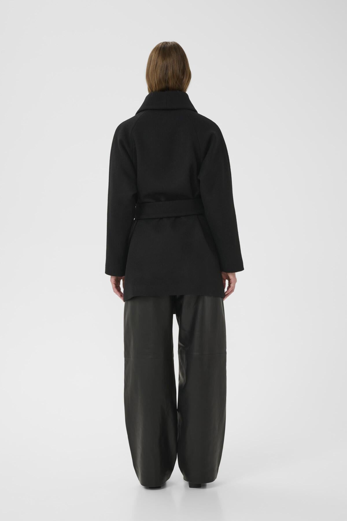 YunahIW Collar Coat Black - 30110611
