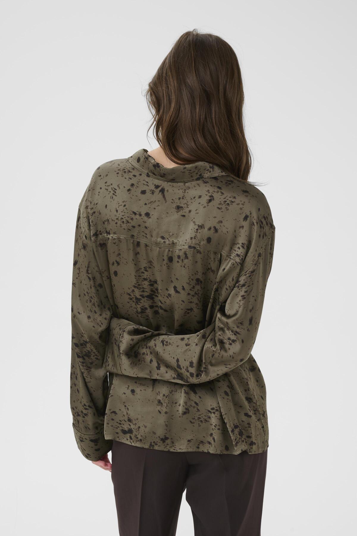 SheenaPW BL Tarmac Scattered Texture Print - 30310003