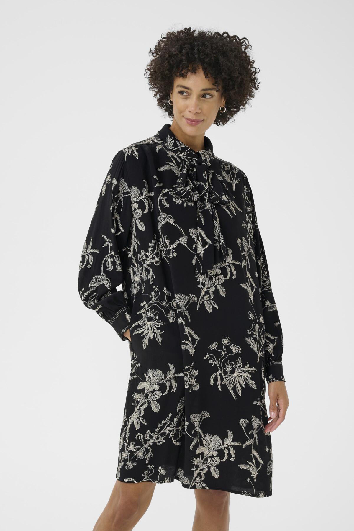 SanesPW DR Black Botanical Print - 30310007