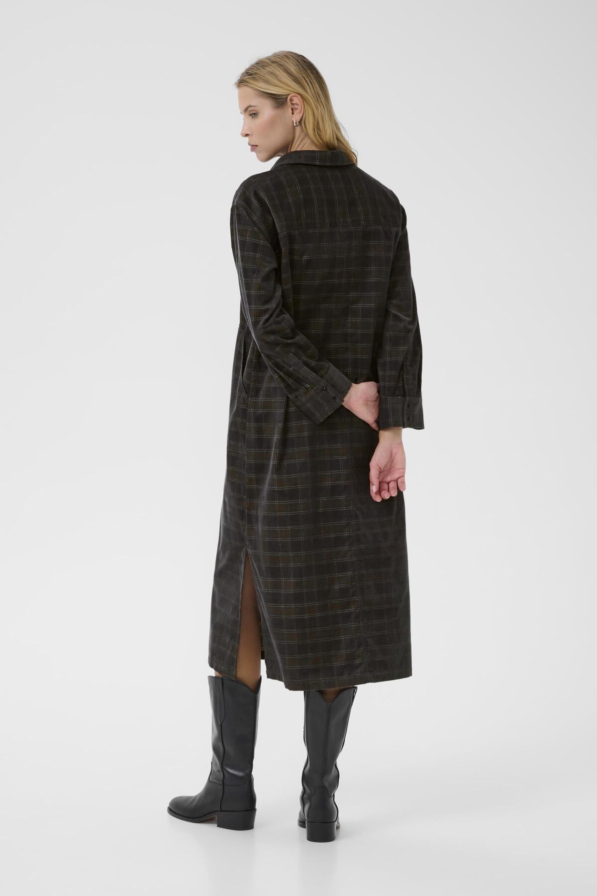 LollaPW DR Tarmac Check - 30310067
