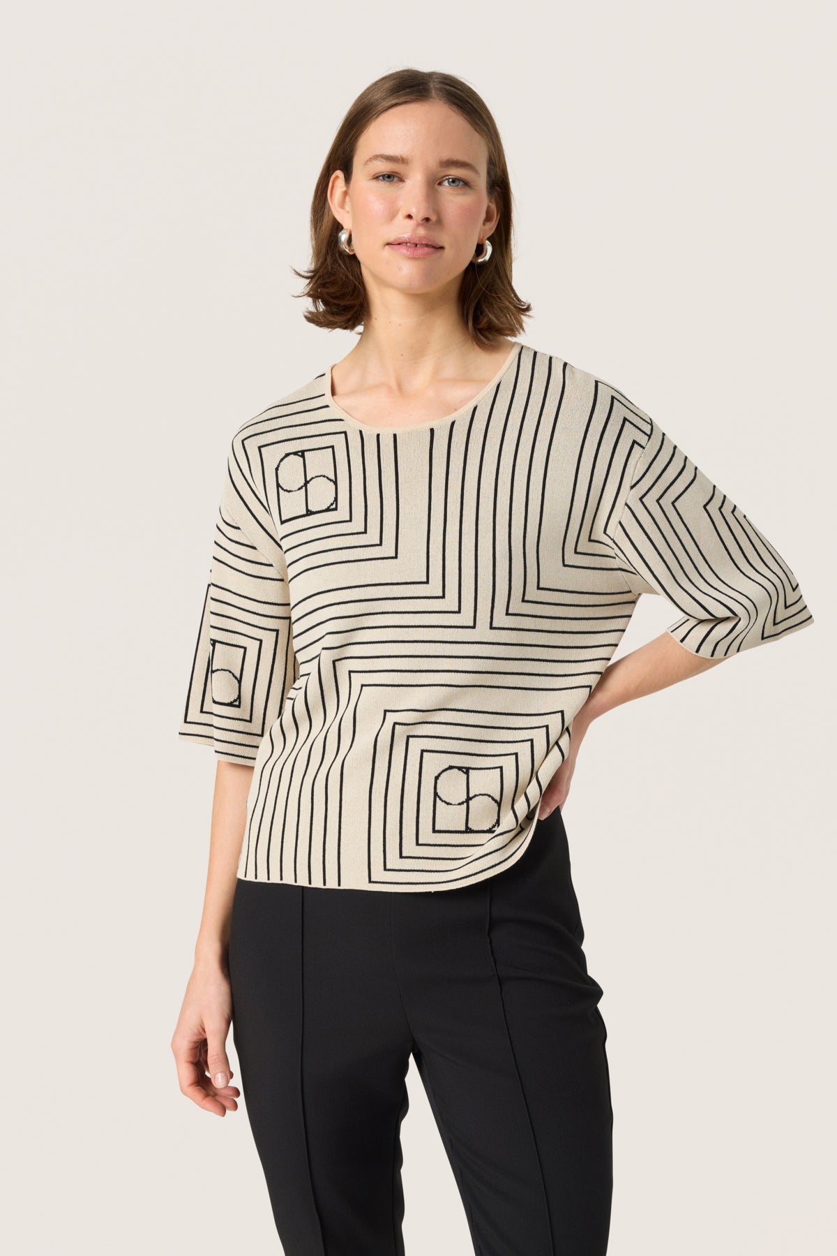 SLIndianna Medea Pullover SS Oatmeal w Black Monogram - 30408407