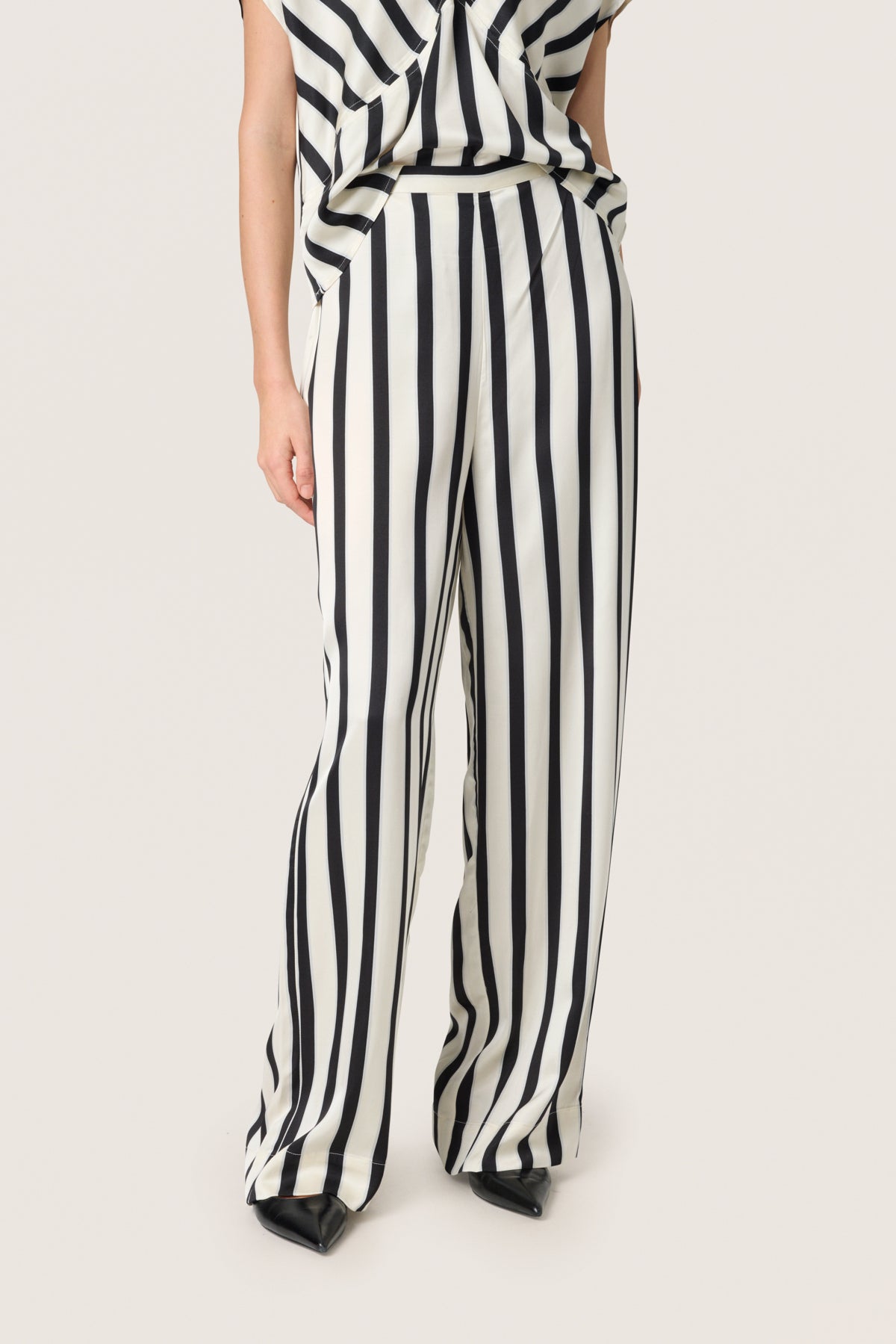 SLClero Milu Printed Pants Black and White Stripe - 30408521