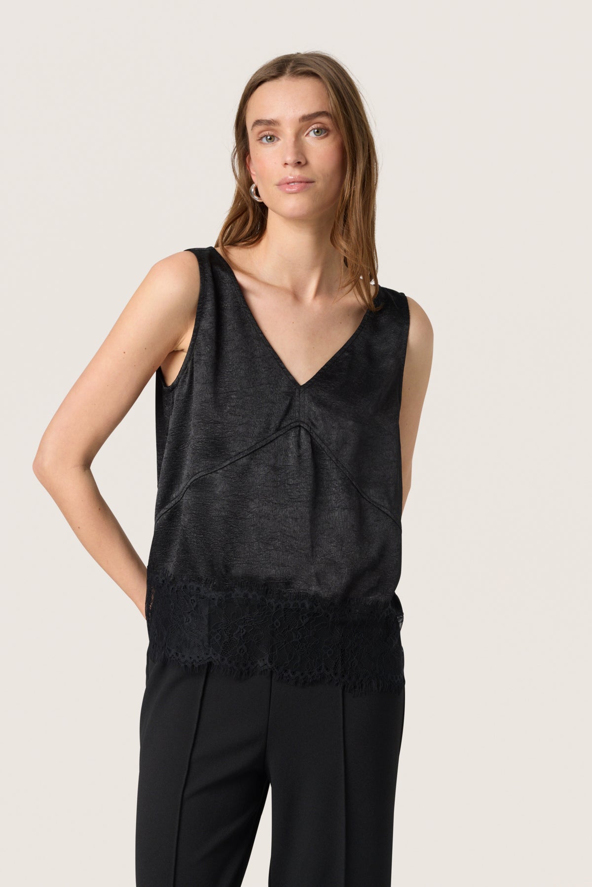SLYennah Top Black - 30408592