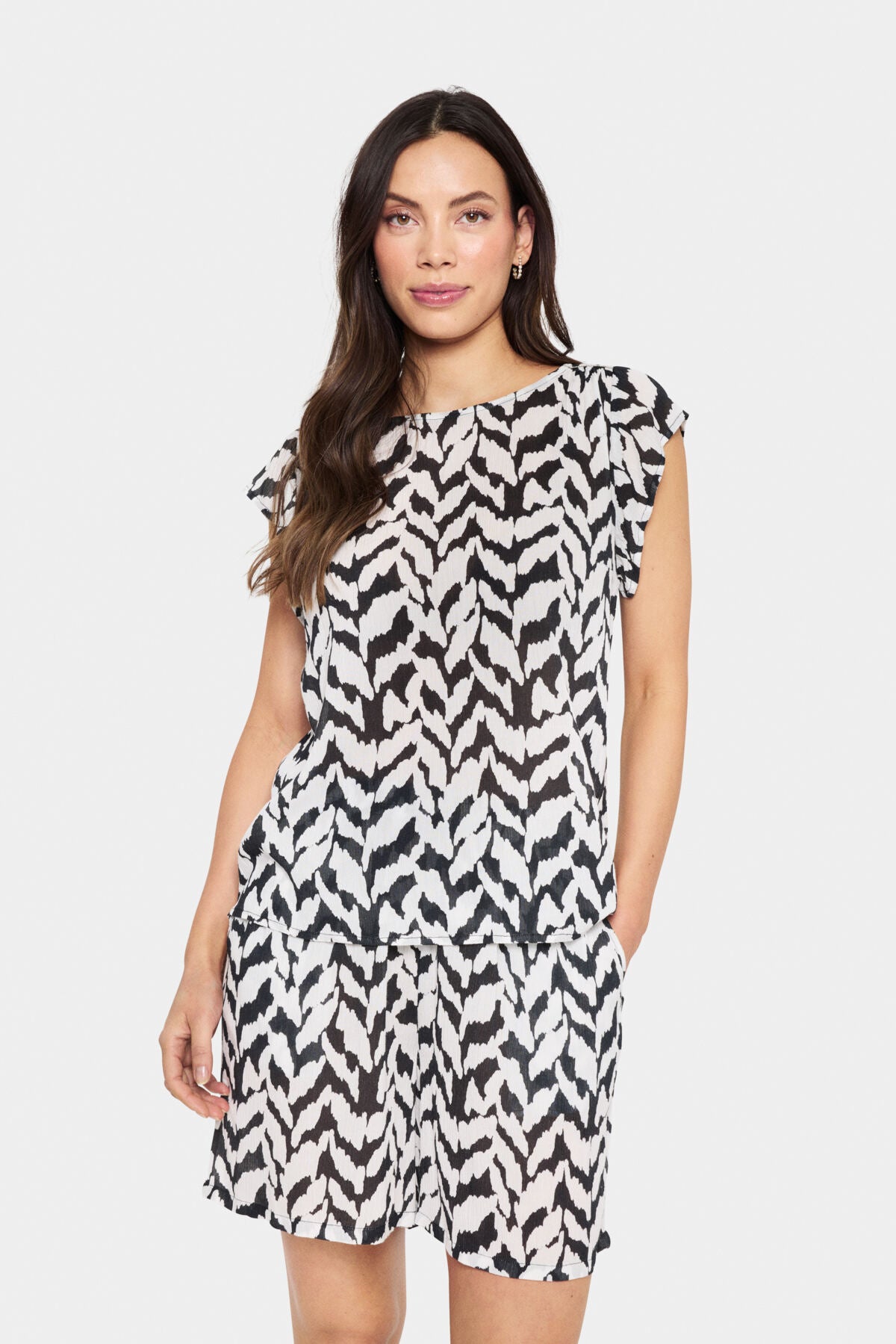 VegaSZ Adele SS Top Small Monochrome Strokes