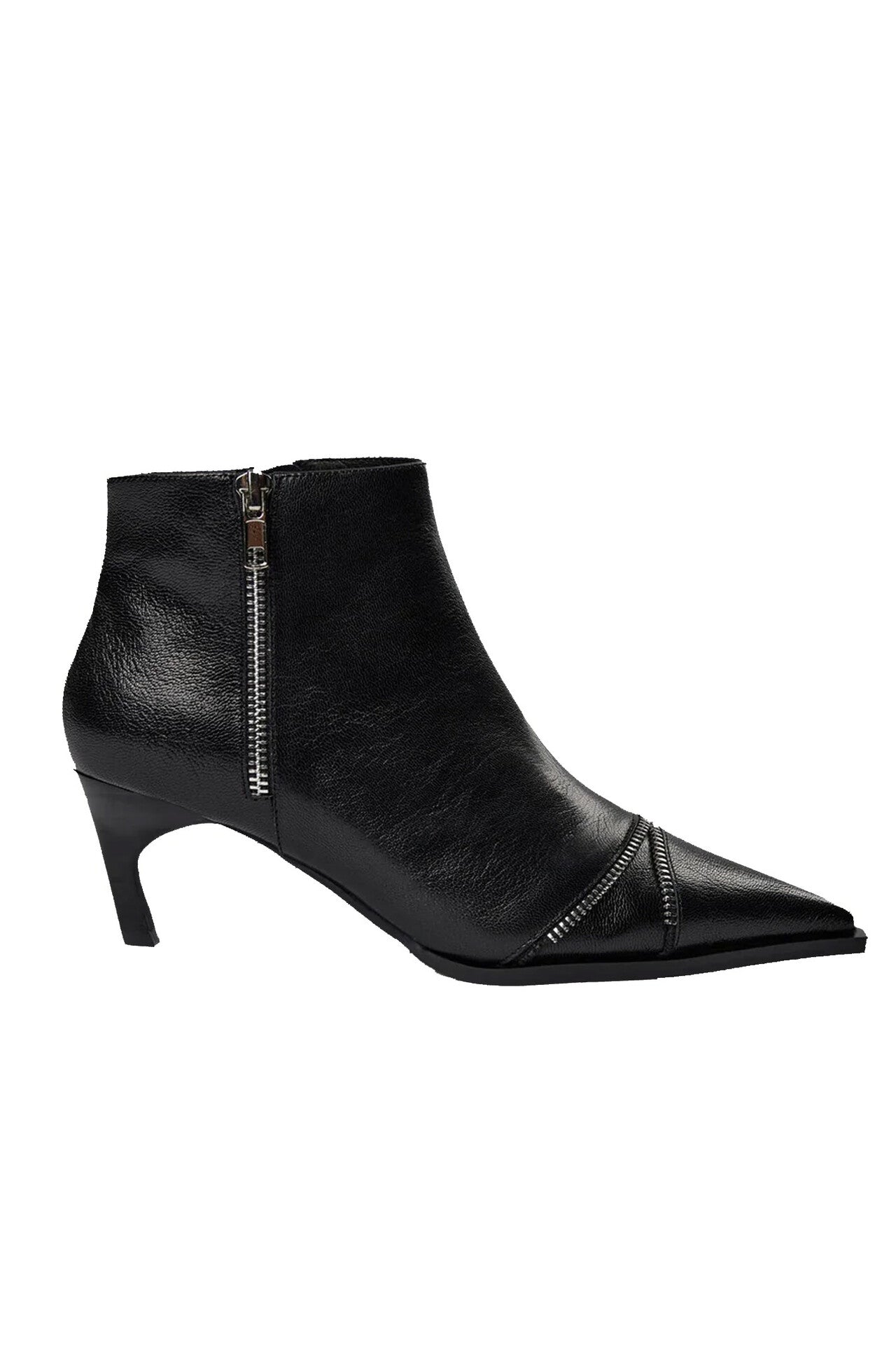 157647Black