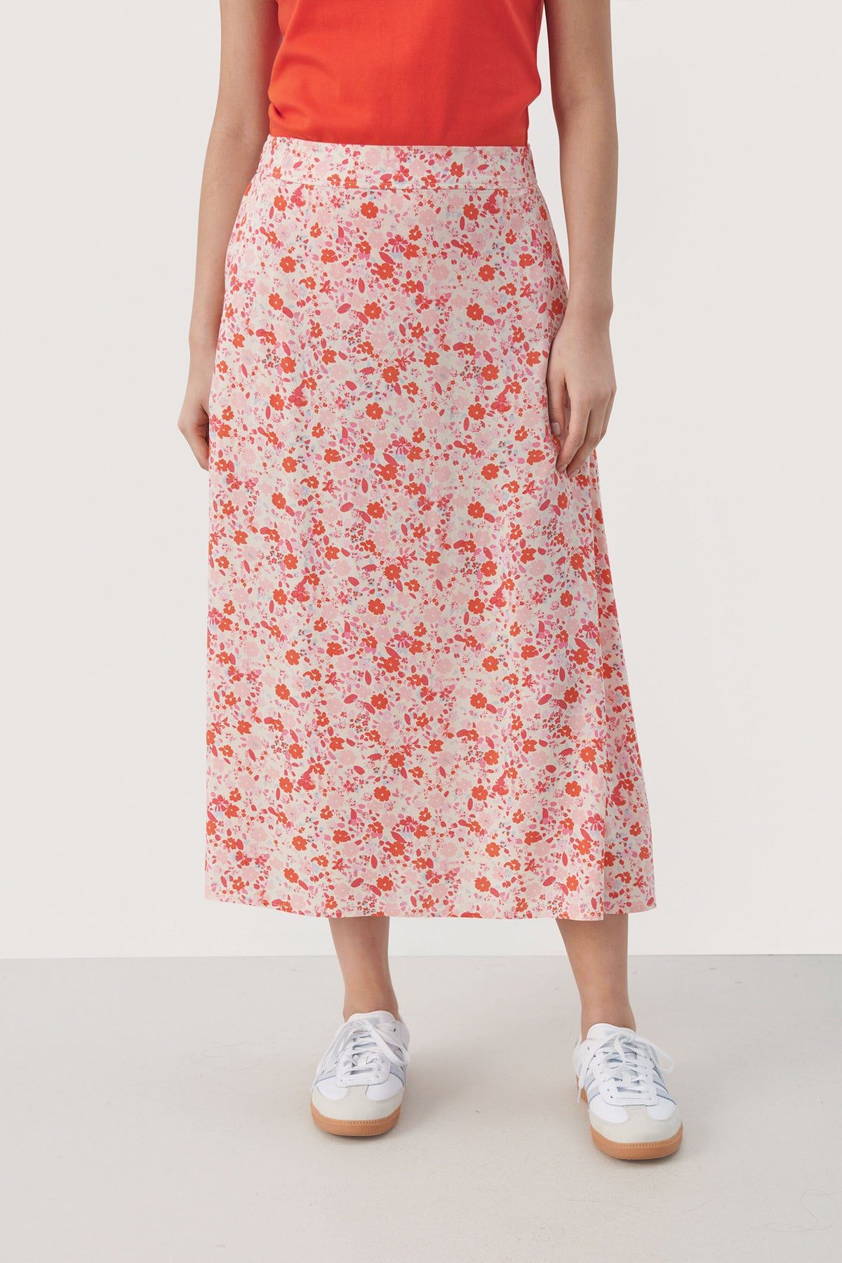 BiseraPW SK Mandarin Red Mini Flower - 30308685