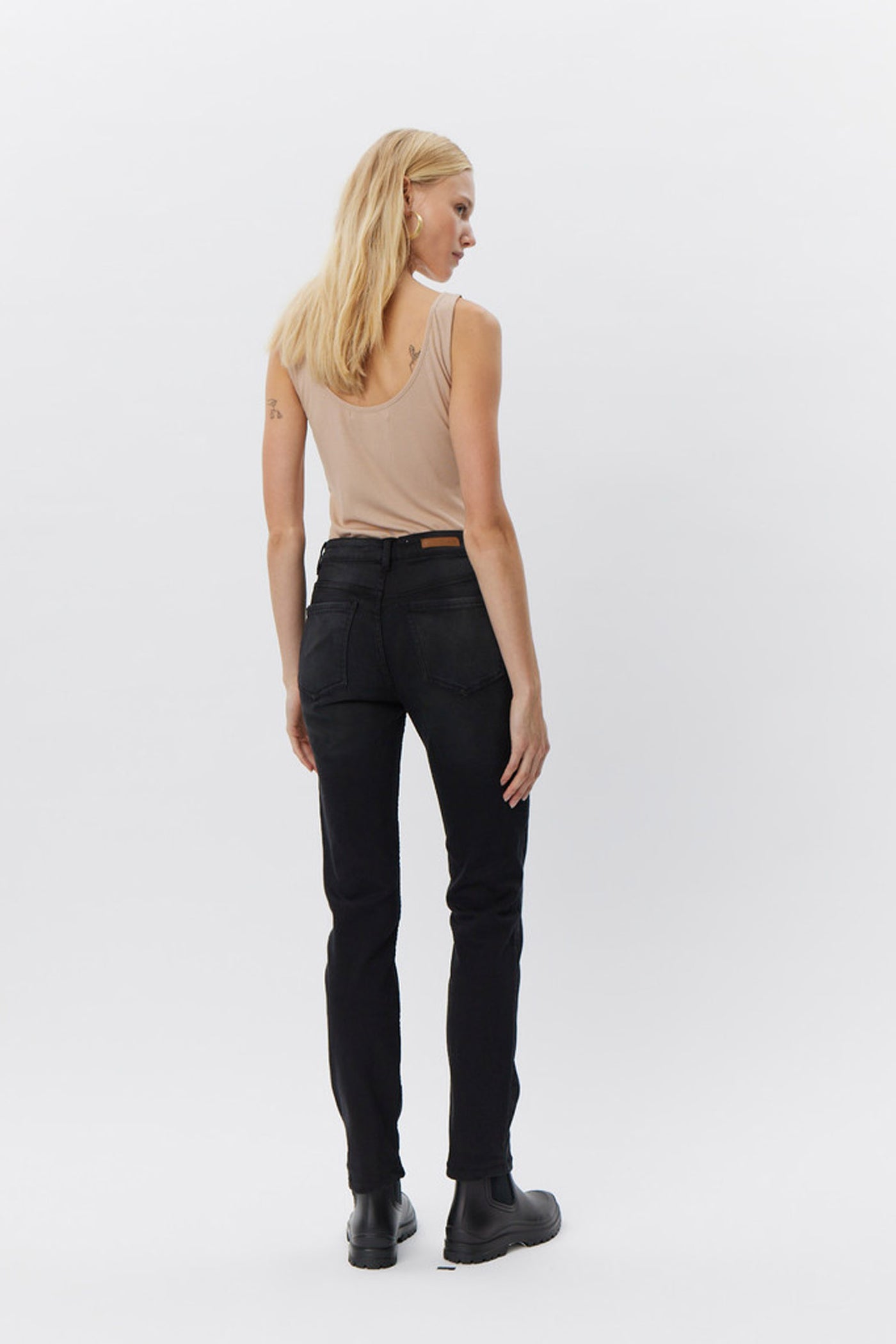 GALINASW JEANS 1000 Black - SNOS253